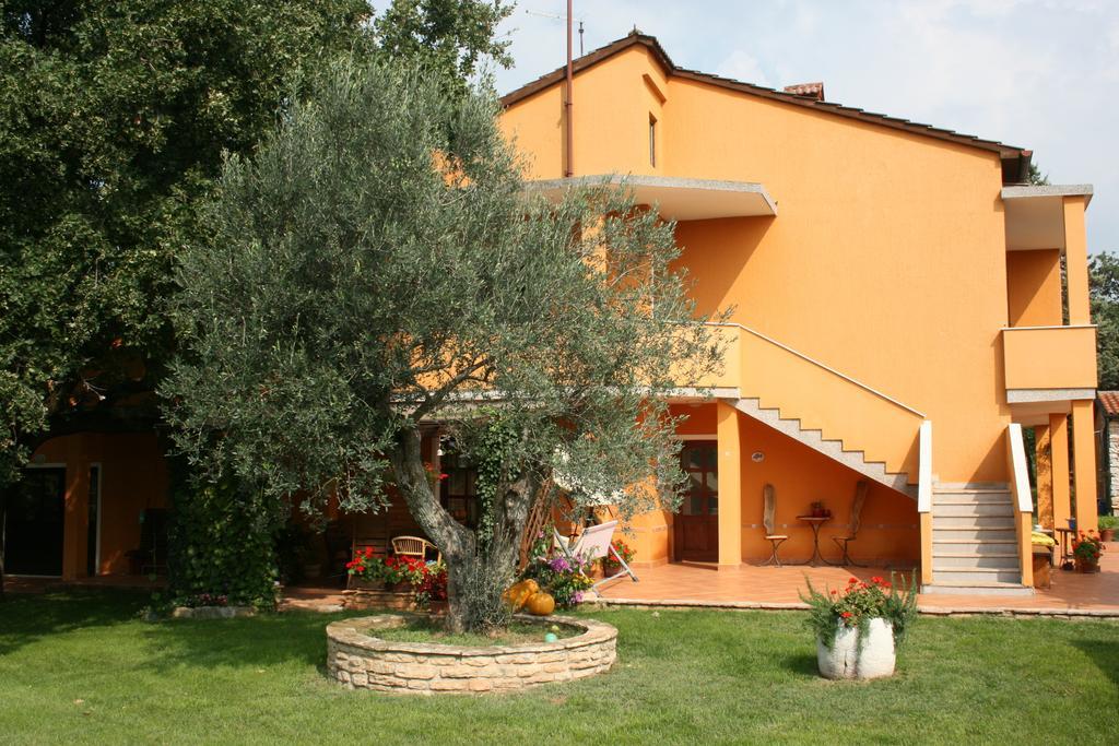 אומאג Sossa Apartments מראה חיצוני תמונה